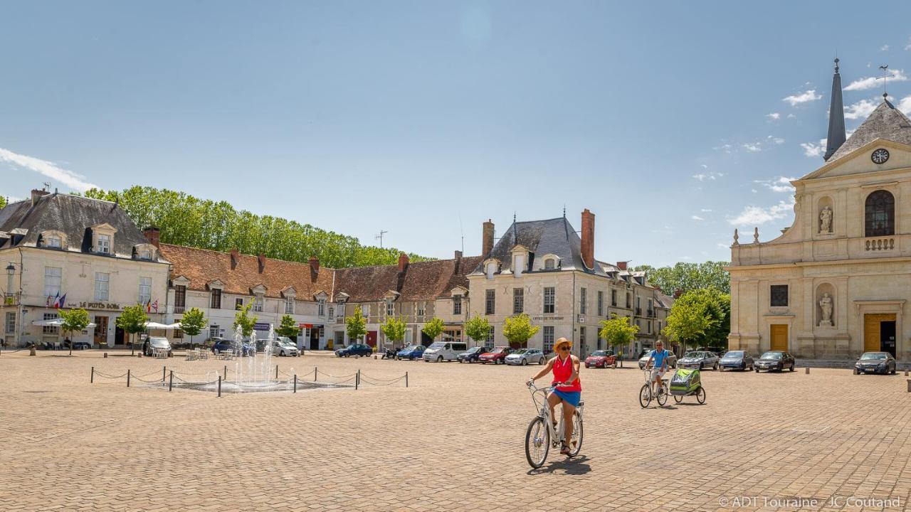 Gite Le Petit Puits A Richelieu Exterior foto