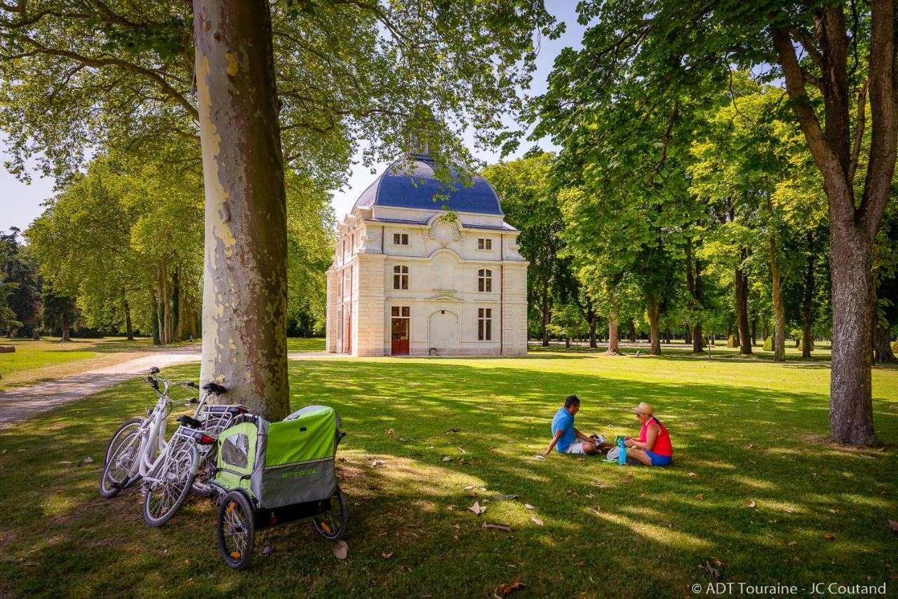 Gite Le Petit Puits A Richelieu Exterior foto